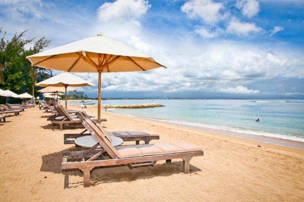 Iconic Bali Living Bed & Breakfast Denpasar  Ngoại thất bức ảnh