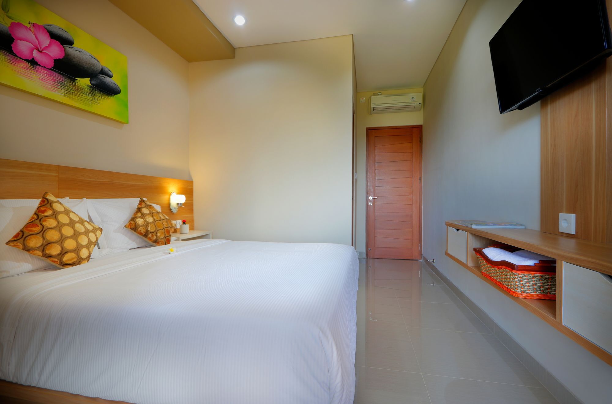 Iconic Bali Living Bed & Breakfast Denpasar  Ngoại thất bức ảnh